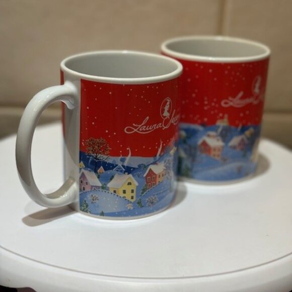 Vintage 1980s Laura Secord (EST 1913) Winter Village Scene Coffee Mugs Set of 2 - Picture 3 of 7